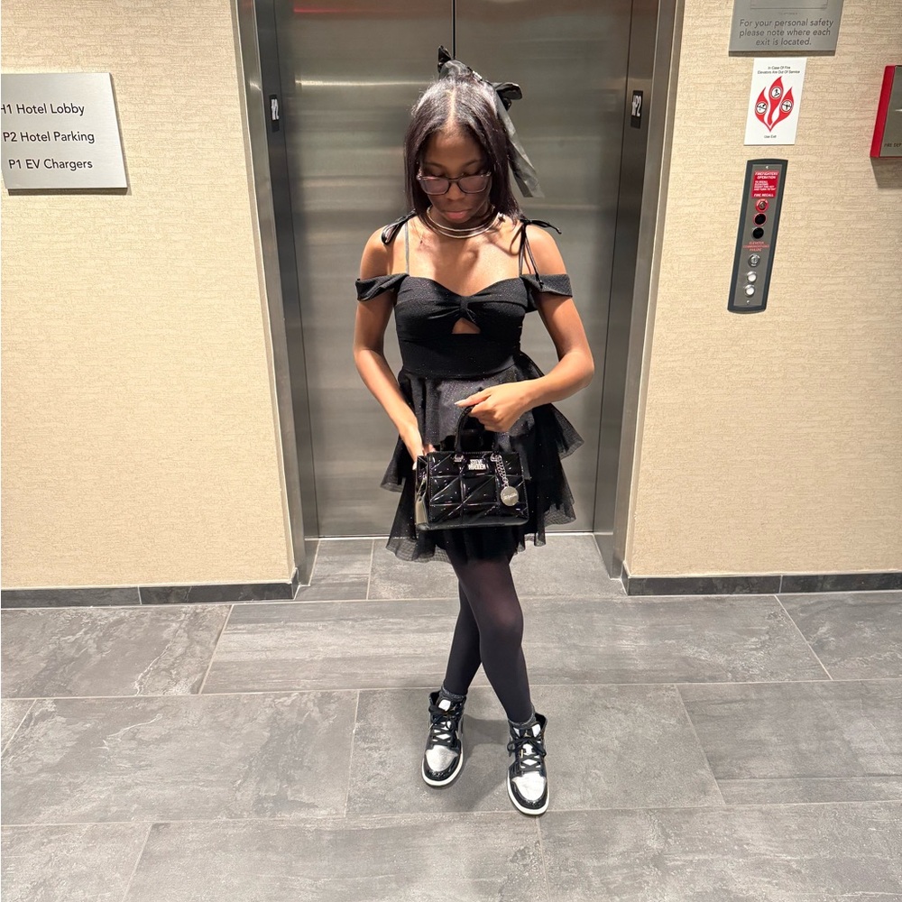 Black sparkling dress